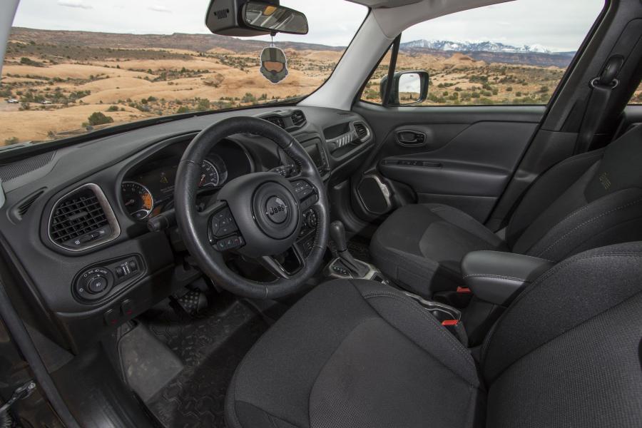 Интерьер Jeep B-ute Concept (BU) 2018 года  (фото 9 из 30)